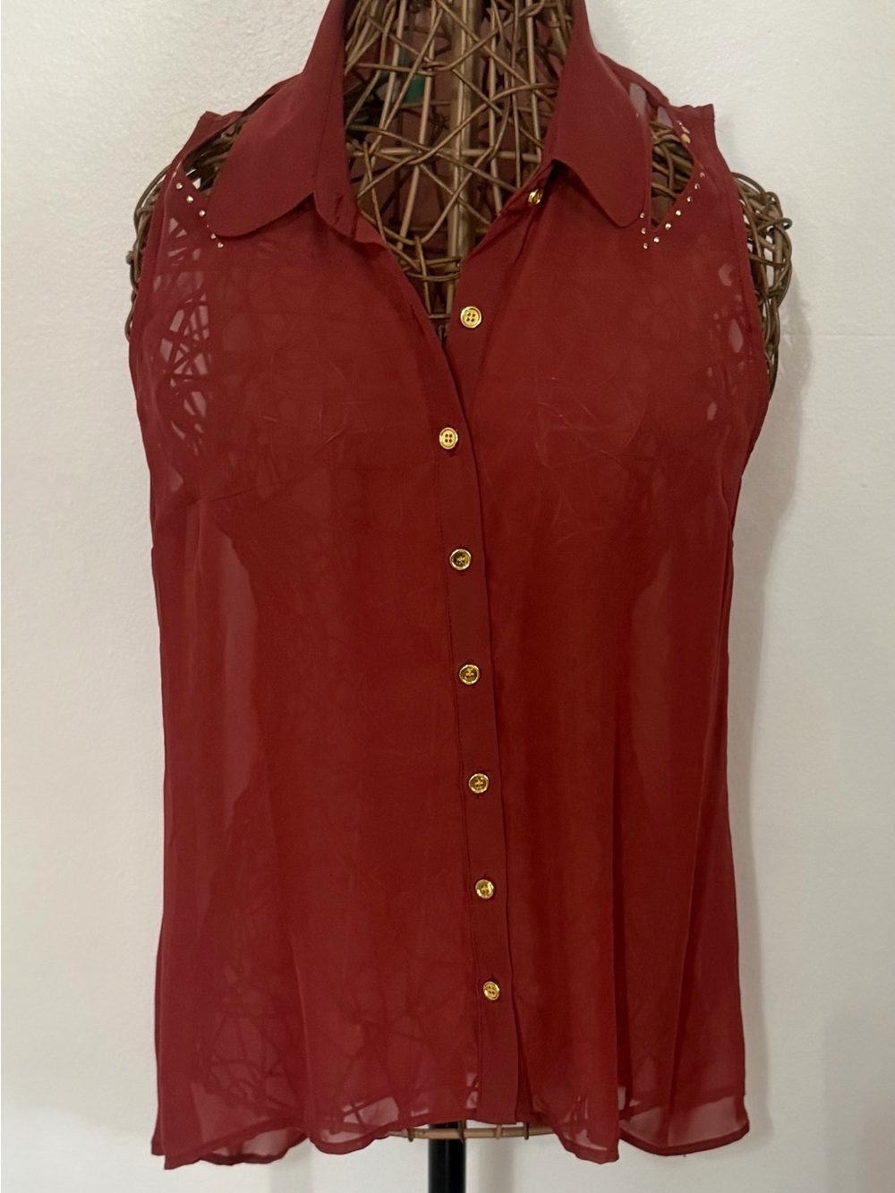 Maurices Sheer Sleeveless Button-Down Blouse in Rust